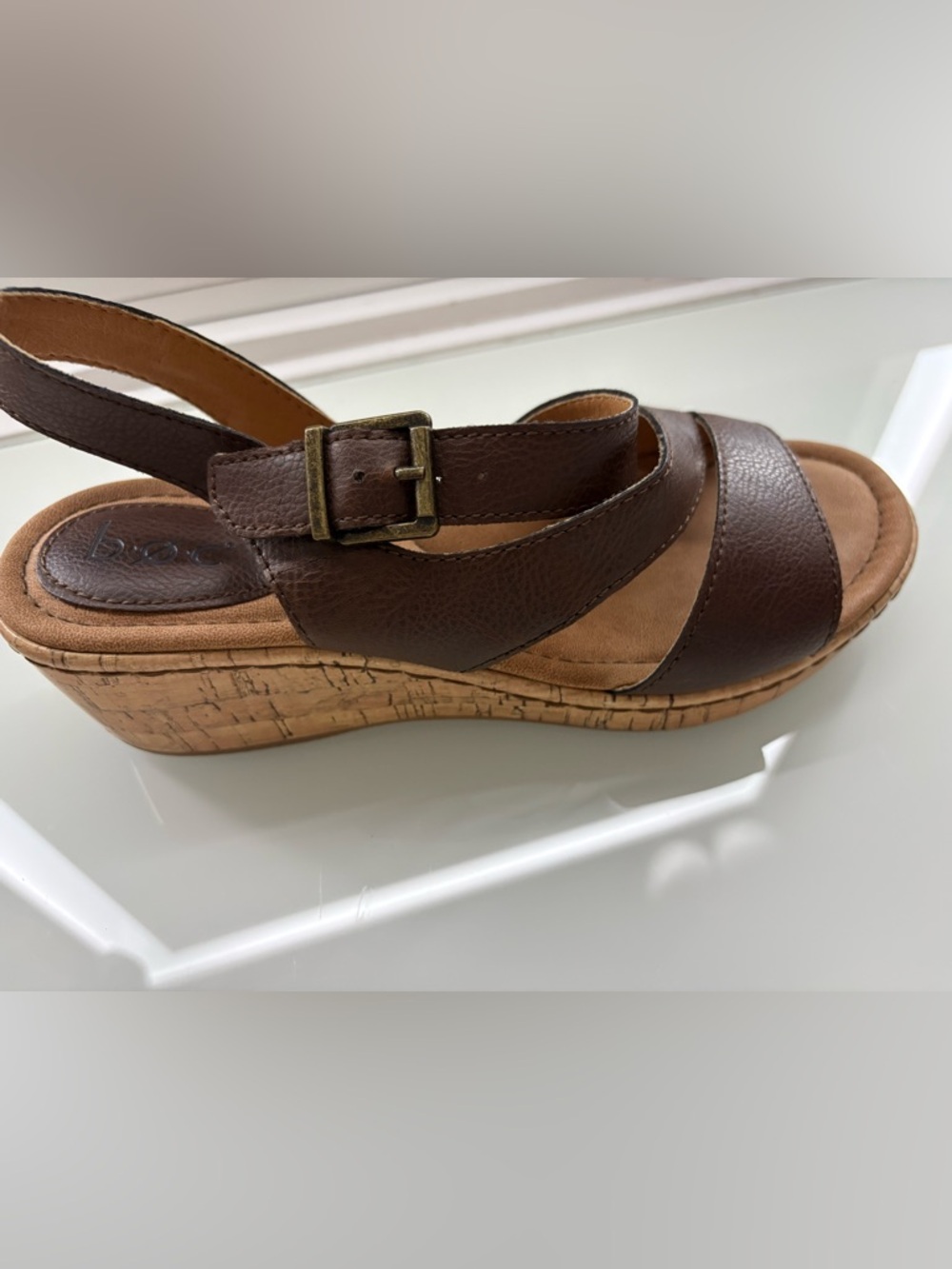 BOC Born Concepts Brown Wedge Sandals Women’s Size 7 Comfort Leather Look Shoes